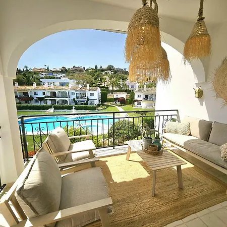 El Paraiso Tussen Marbella & Estepona شقة *