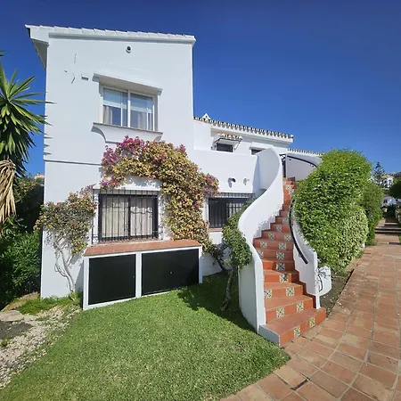 El Paraiso Tussen Marbella & Estepona شقة *
